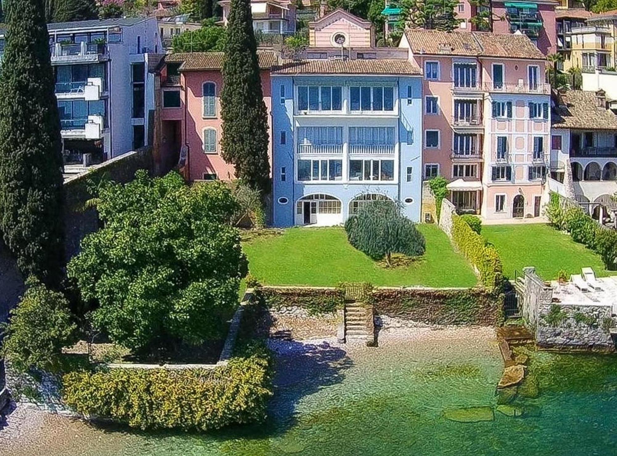 Luxury Lakeside Apartment Right On The Water Salò Buitenkant foto